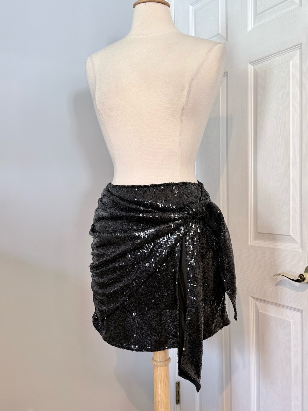 KIWI sequins faux Wrap mini Skirt